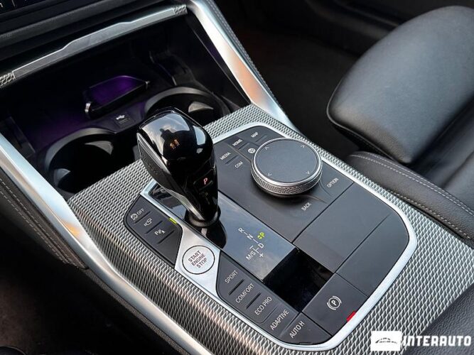 BMW M440i 42 interauto-car