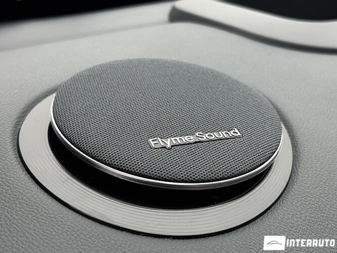 Geely Galaxy Starship 7 49 interauto-car