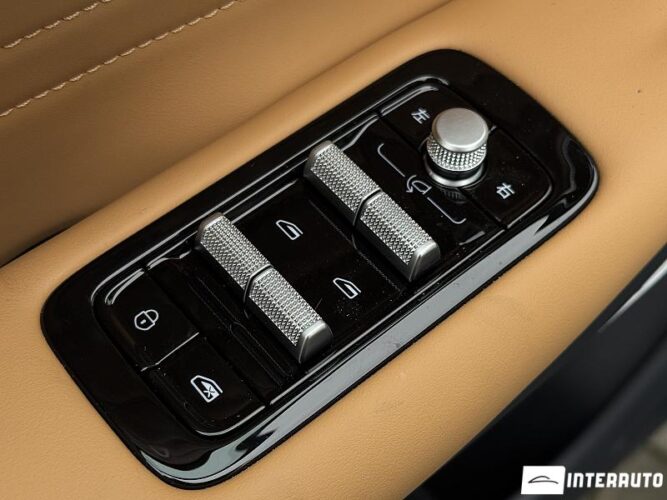 Geely Galaxy Starship 7 47 interauto-car