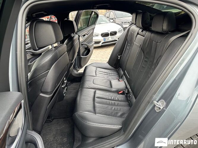 BMW 520 36 interauto-car