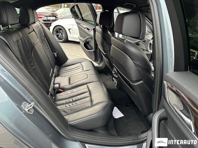 BMW 520 37 interauto-car