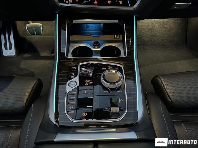 BMW X5 5.0e 54 interauto-car