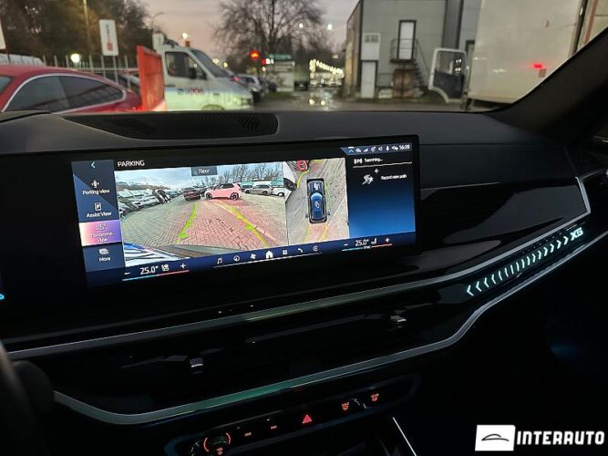 BMW X5 5.0e 51 interauto-car