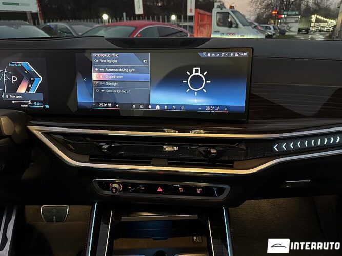 BMW X5 5.0e 52 interauto-car