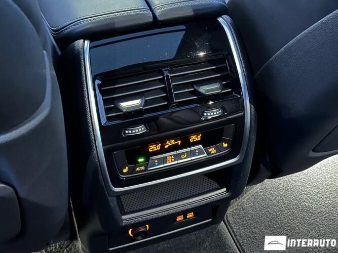 BMW X5 5.0e 55 interauto-car