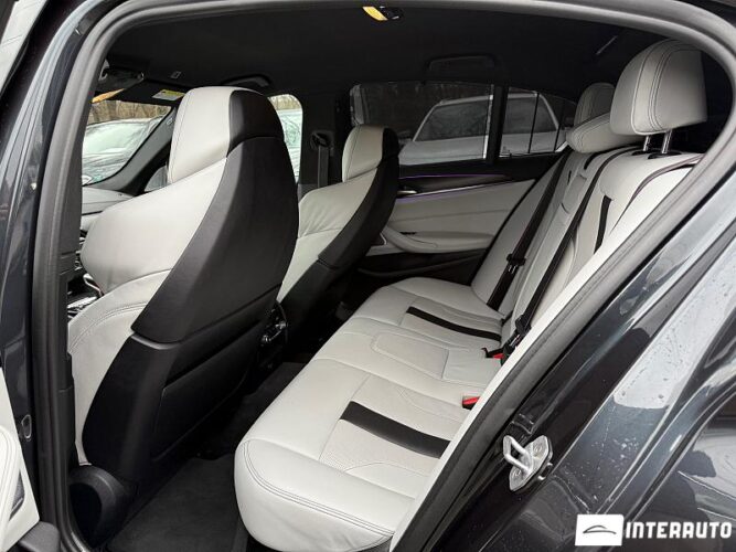 BMW M5 60 interauto-car