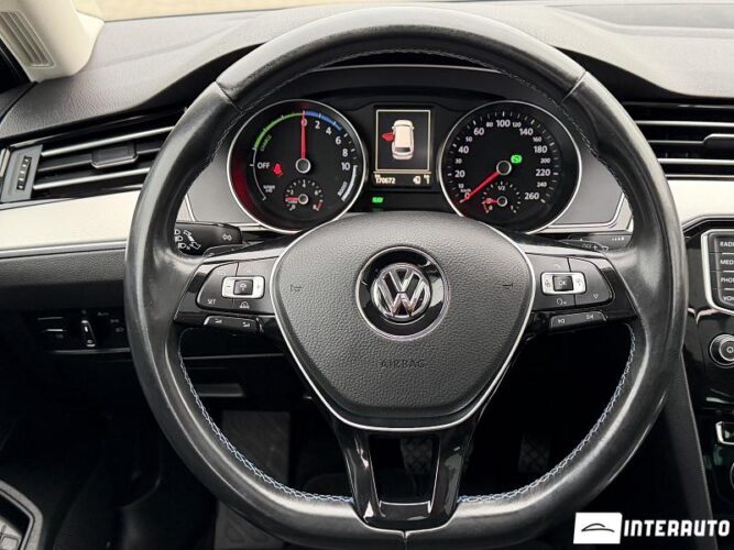 Volkswagen Passat GTE 42 interauto-car