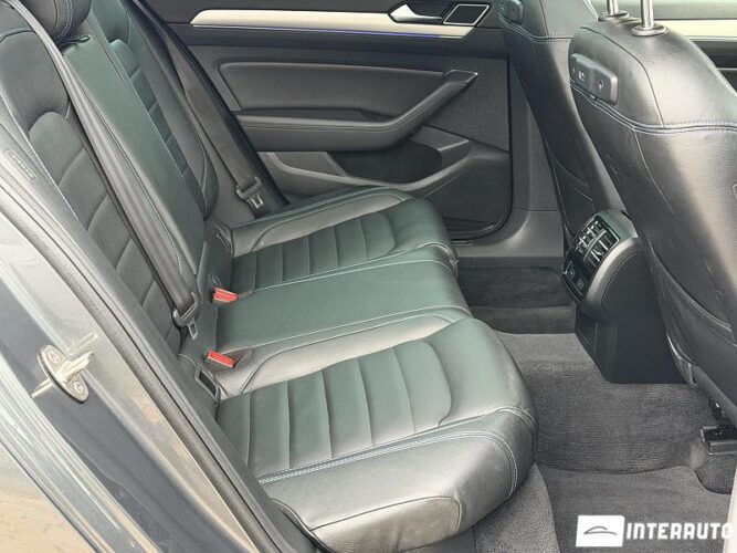 Volkswagen Passat GTE 50 interauto-car