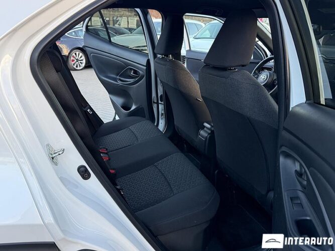 Toyota Yaris Cross 48 interauto-car