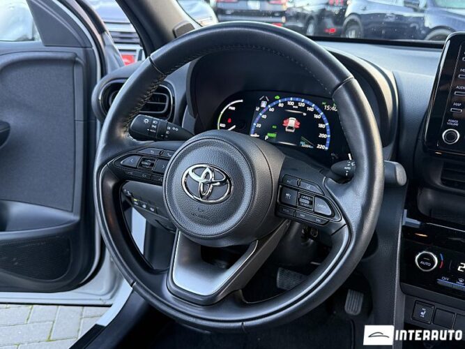 Toyota Yaris Cross 40 interauto-car