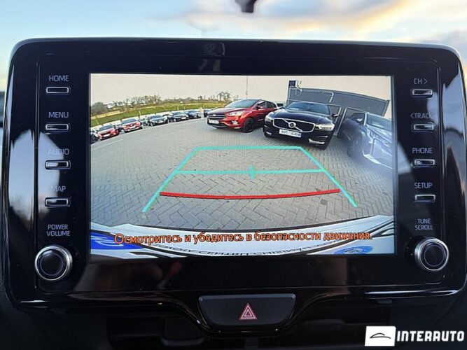 Toyota Yaris Cross 43 interauto-car