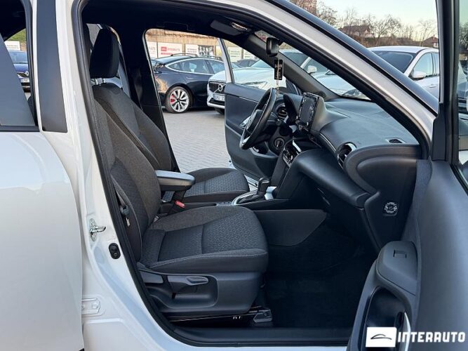 Toyota Yaris Cross 49 interauto-car