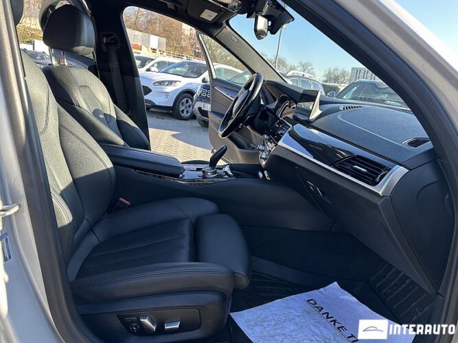 BMW 530e 47 interauto-car