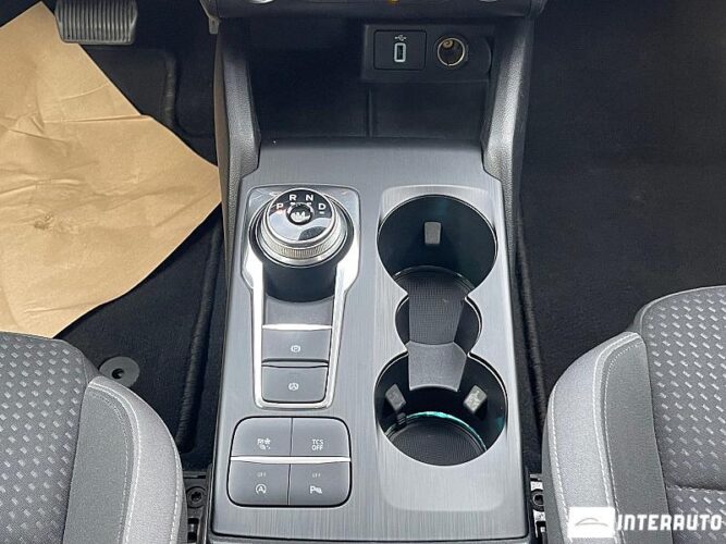 Ford Focus 38 interauto-car