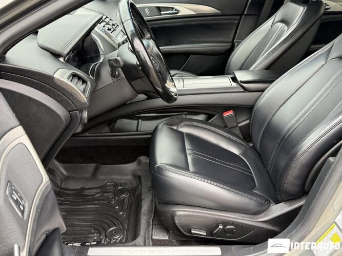 Lincoln MKZ 36 interauto-car