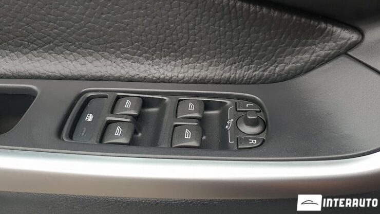 Volvo XC 60 54 interauto-car