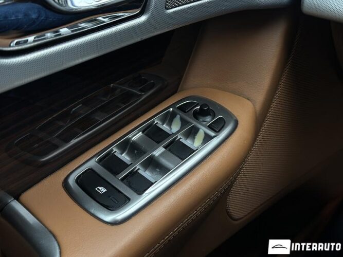 Jaguar XF 36 interauto-car