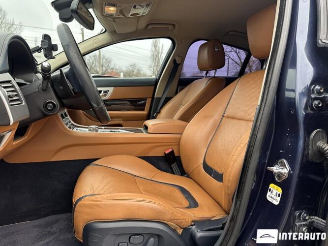 Jaguar XF 35 interauto-car