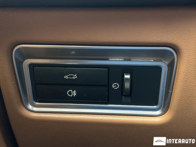 Jaguar XF 38 interauto-car