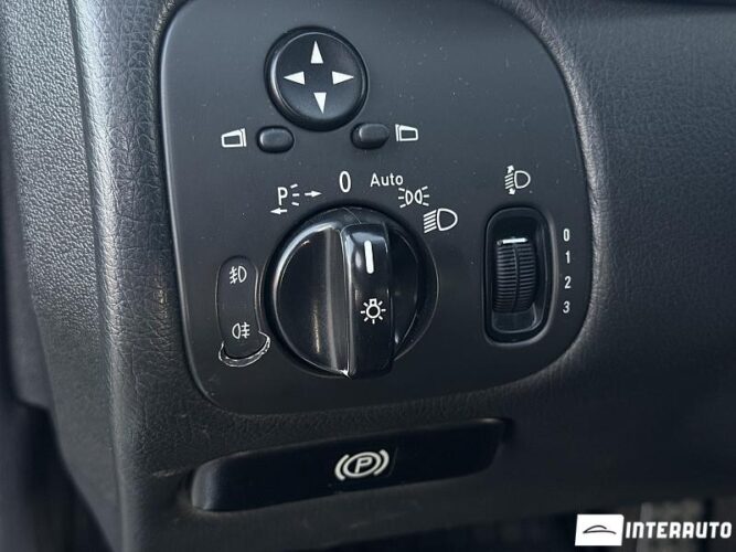 Mercedes C 200 49 interauto-car