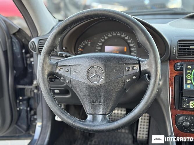 Mercedes C 200 37 interauto-car