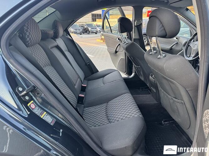 Mercedes C 200 44 interauto-car