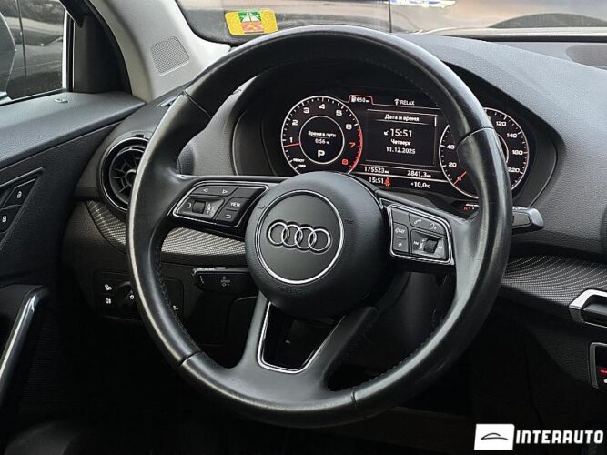 Audi Q2 36 interauto-car