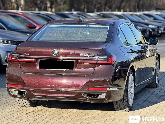BMW 745e 38 interauto-car