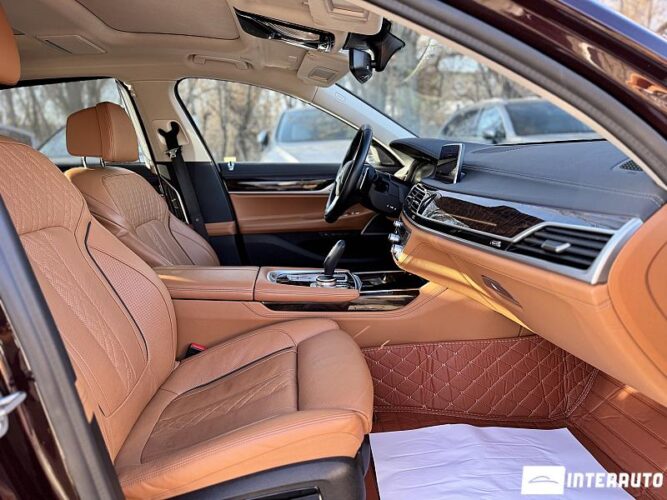 BMW 745e 57 interauto-car