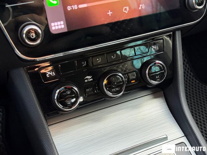 Skoda Superb 41 interauto-car