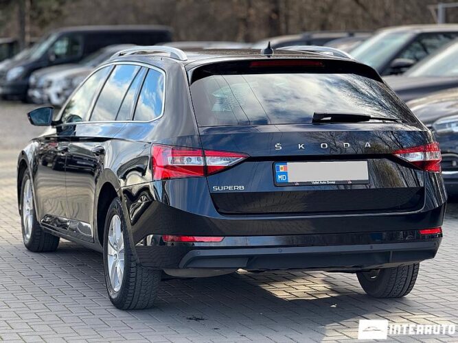 Skoda Superb 32 interauto-car