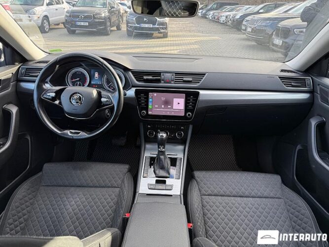 Skoda Superb 37 interauto-car