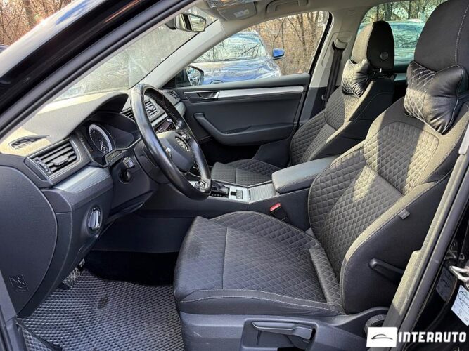 Skoda Superb 34 interauto-car