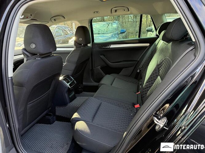 Skoda Superb 45 interauto-car