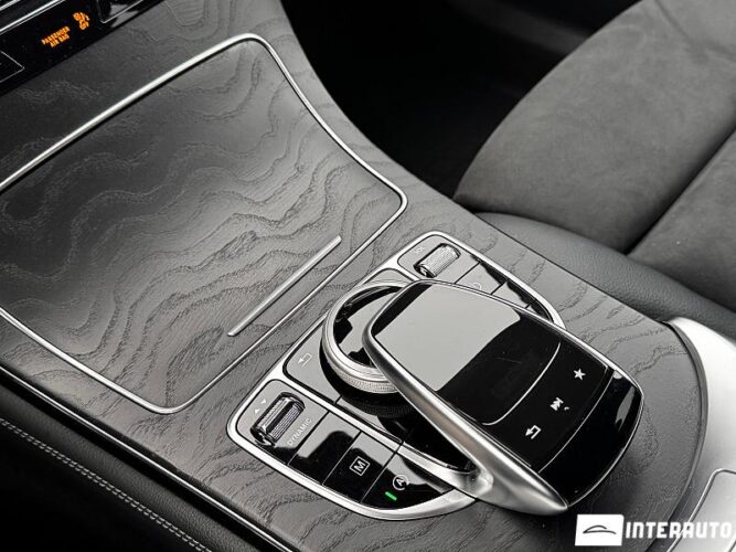 Mercedes GLC 250d 46 interauto-car