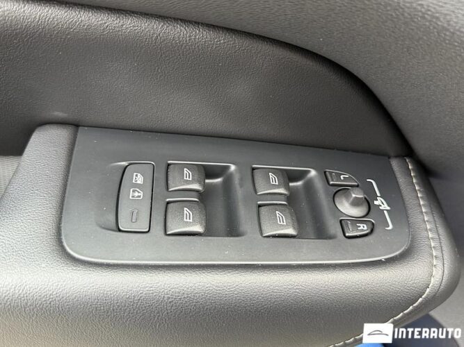 Volvo XC 60 59 interauto-car