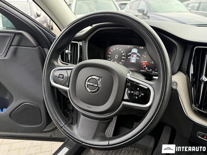 Volvo XC 60 45 interauto-car
