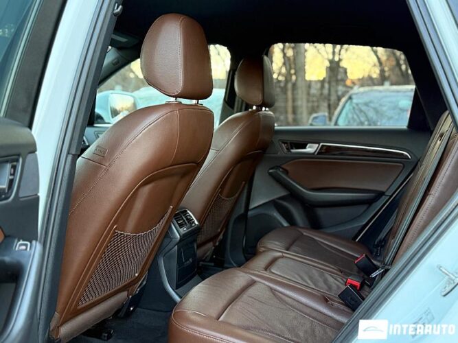 Audi Q5 51 interauto-car