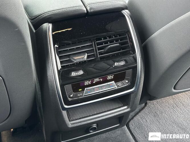 BMW X5 4.5e 44 interauto-car