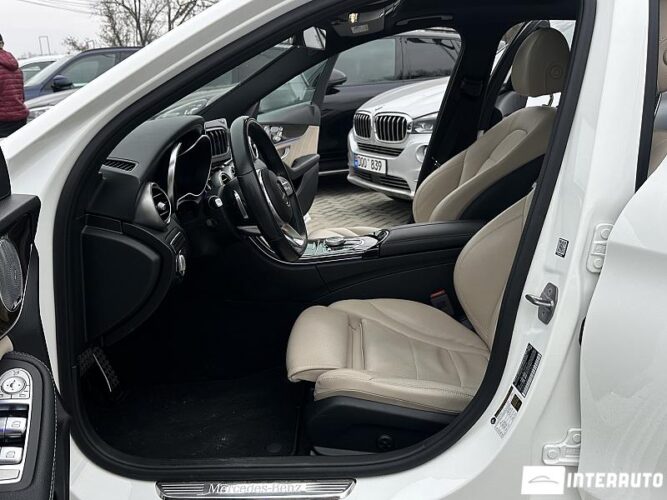 Mercedes C 300 41 interauto-car