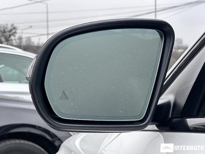 Mercedes C 300 57 interauto-car