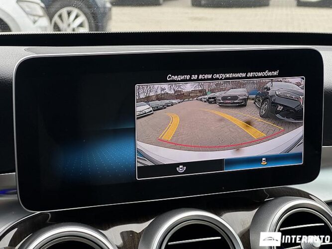 Mercedes C 300 46 interauto-car