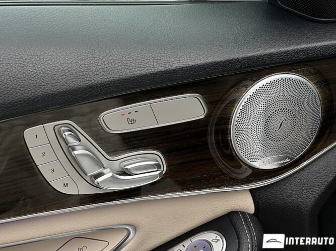 Mercedes C 300 56 interauto-car