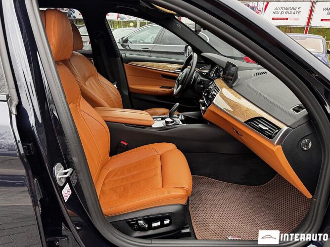 BMW 530e 41 interauto-car