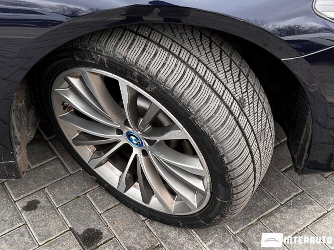 BMW 530e 59 interauto-car