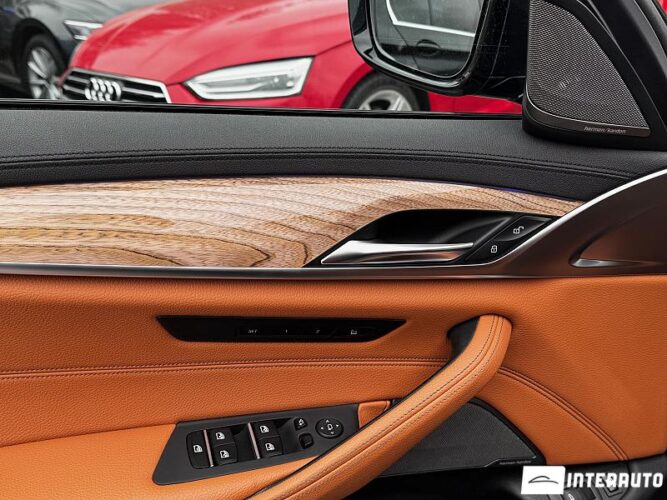 BMW 530e 52 interauto-car