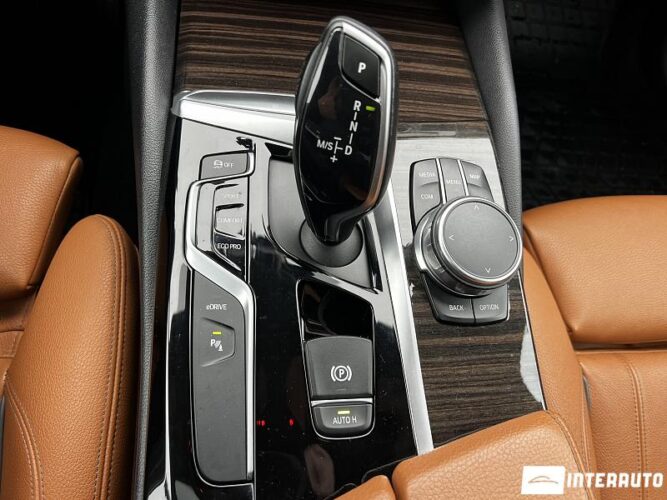 BMW 530e 48 interauto-car