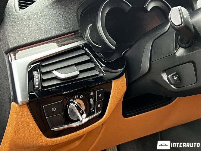 BMW 530e 51 interauto-car