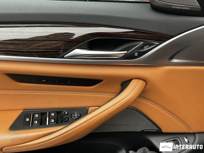 BMW 530e 53 interauto-car