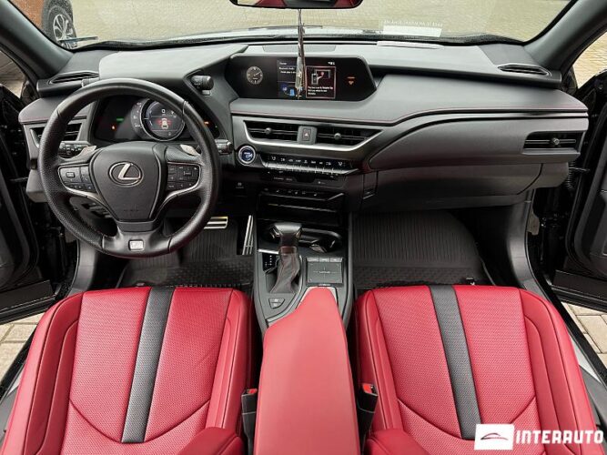 Lexus UX 250h 44 interauto-car